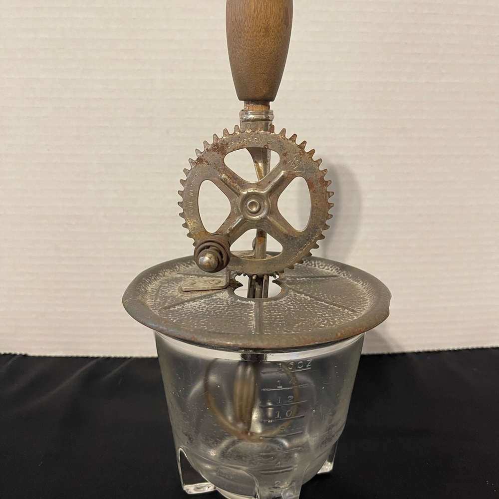 American Vintage Mixer with Wooden Handle and Clear Glass